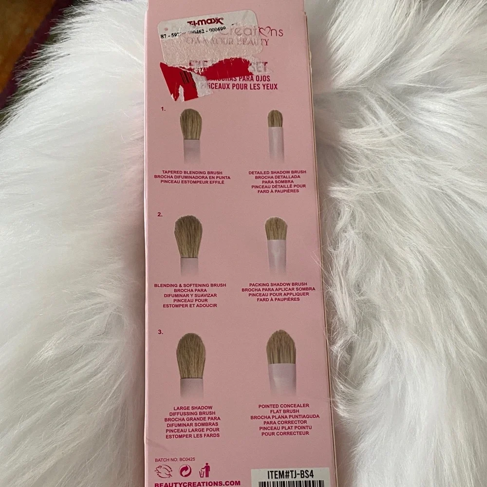 Beauty Creations eye brush set NIB